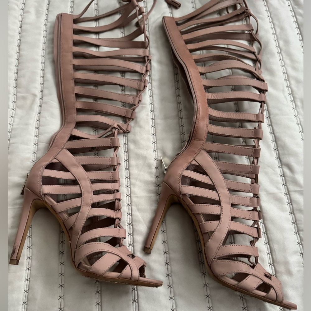 Vince Camuto gladiator sandal